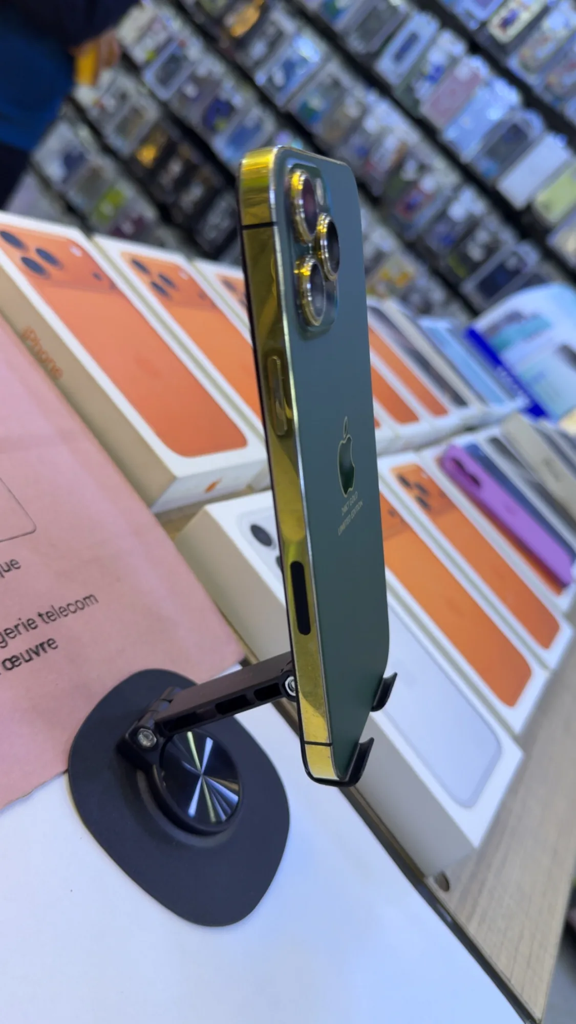 ستاندستاند  "بريميوم" المعدني - ثبات احترافي ودوران 360°