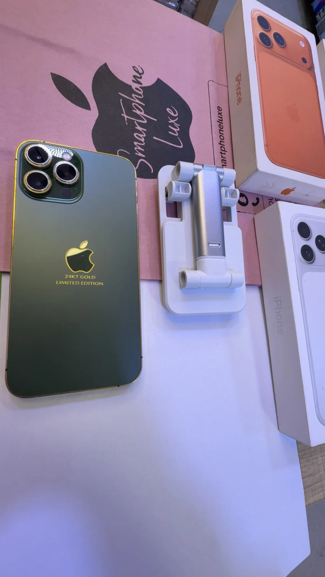 ستاند "ستريمر" الذكي - قابل للتمديد، خفيف الوزن ومثالي للايف (Live)