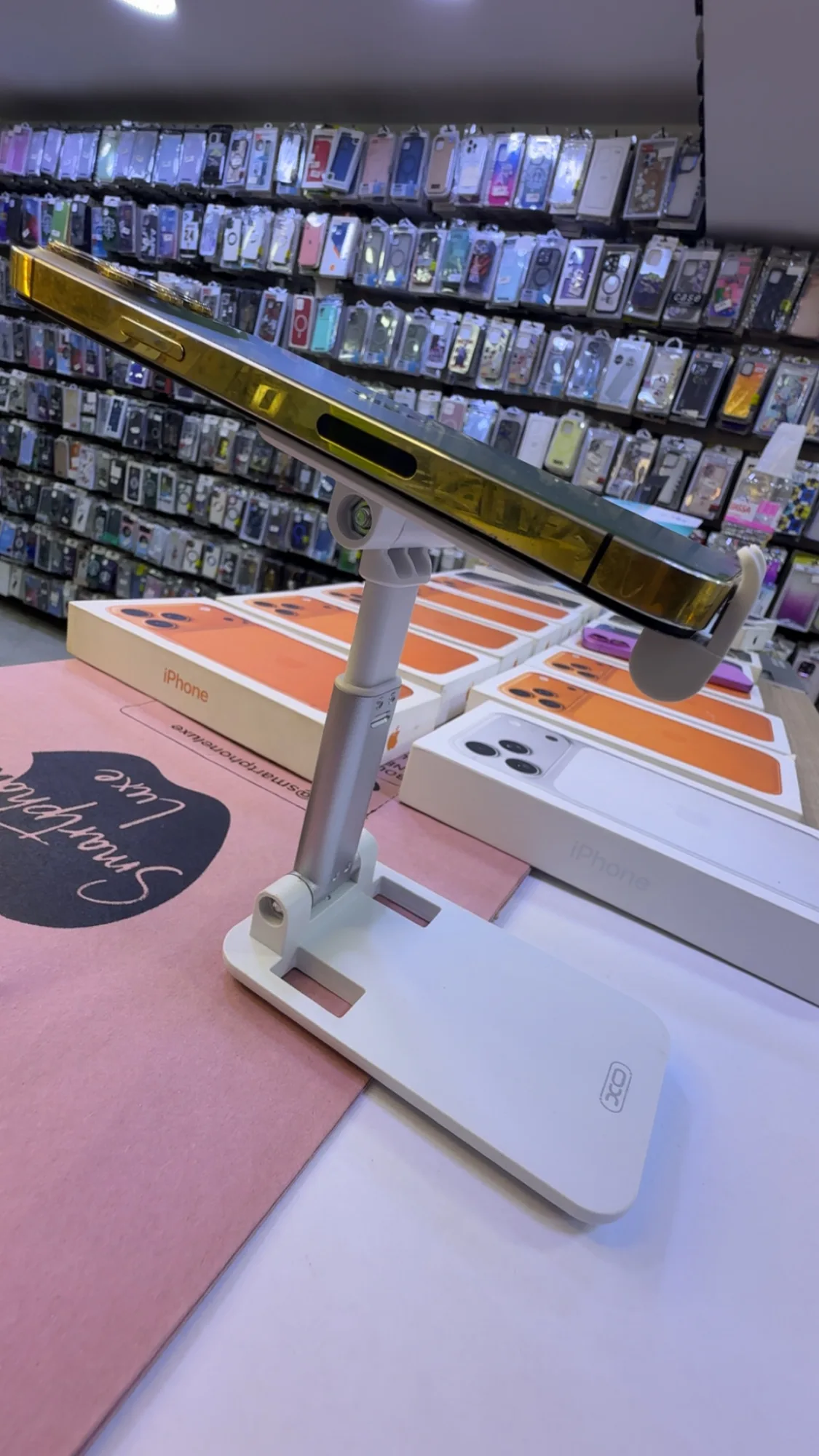 ستاند "ستريمر" الذكي - قابل للتمديد، خفيف الوزن ومثالي للايف (Live)